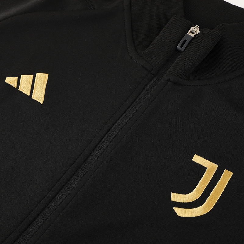 23 Juventus black suit